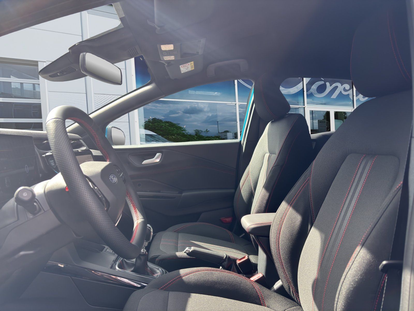 Fahrzeugabbildung Ford Puma 1.0 Ecoboost ST-Line