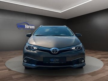 Toyota Auris Touring Sports - 2
