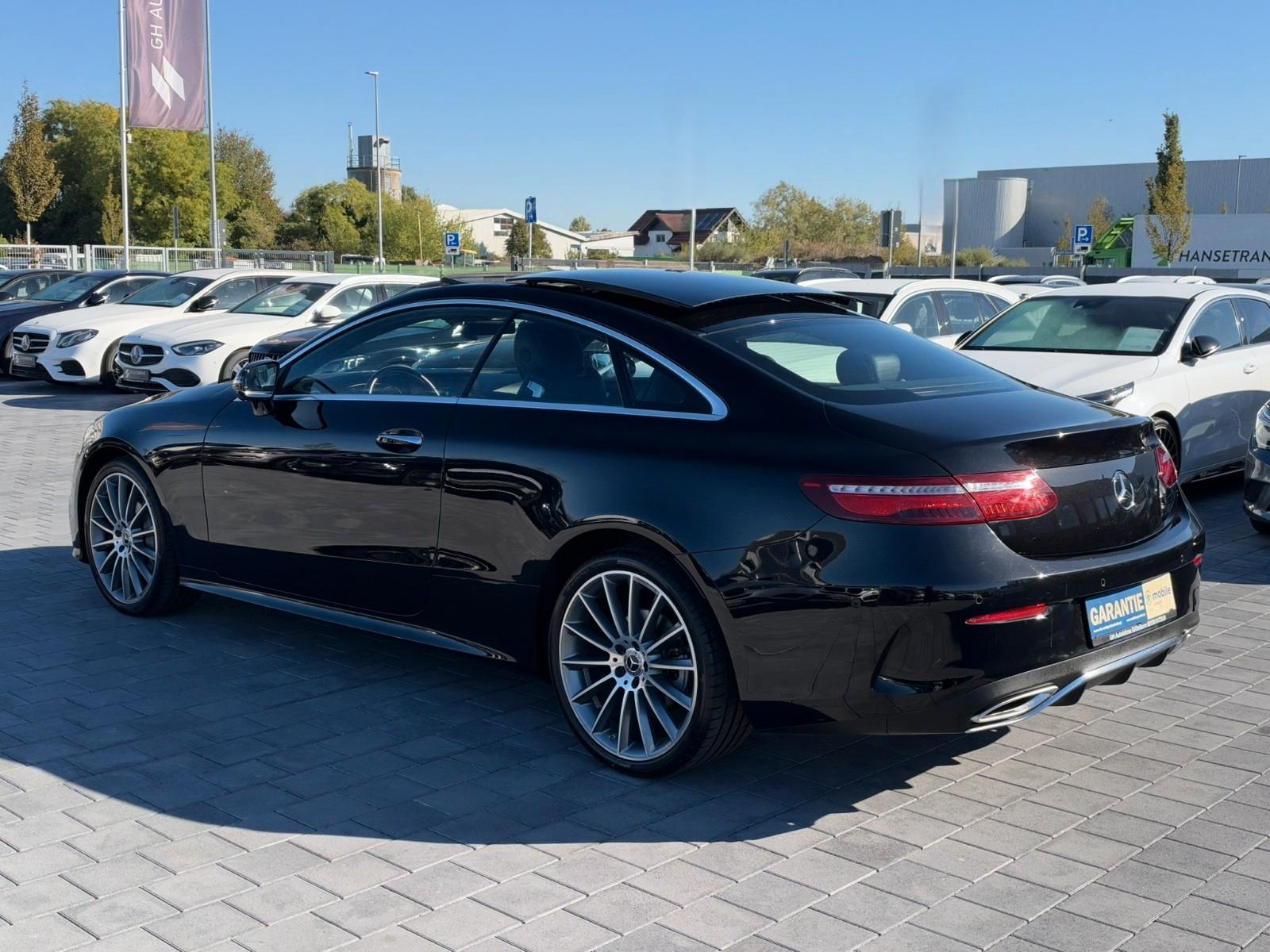 Mercedes-Benz E 200 Coupe 4Matic AMG*DISTR+*PANO*HUD*360°KAME