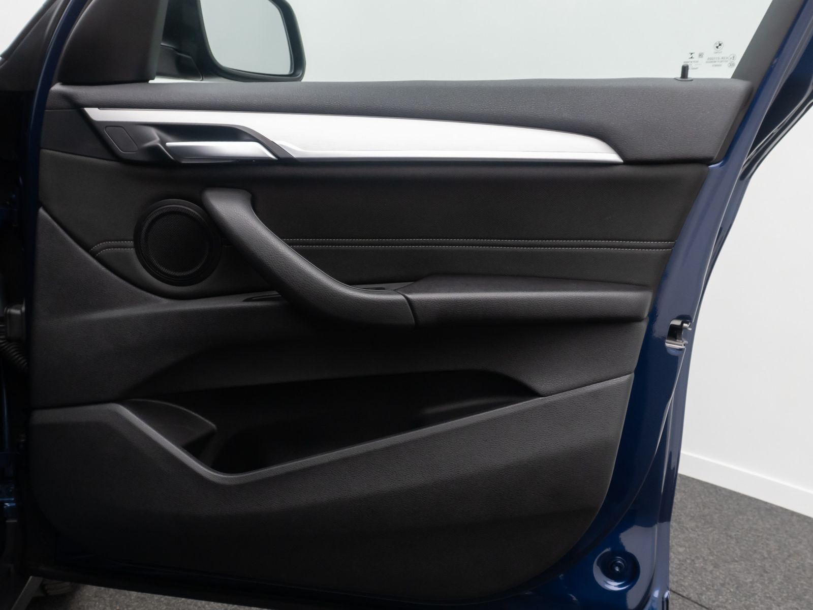 Fahrzeugabbildung BMW X1 sD18d Sport Line ParkAss Navi GeschwindigReg