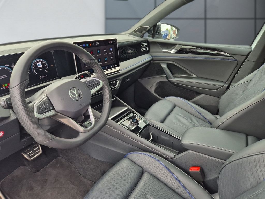 Tiguan 1.5 TSI eHybrid R-Line *DSG*AHK*PANO*BLAC