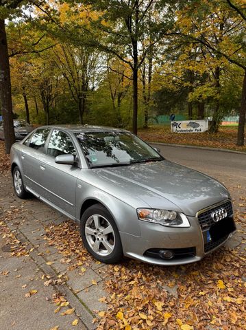 Audi A4 3.2 FSI quattro - S-Line