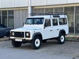 Land Rover Defender 90 E Station Wagon Leder~Klima~8SP - gebrauchte Land Rover Defender aus dem Jahr 2006