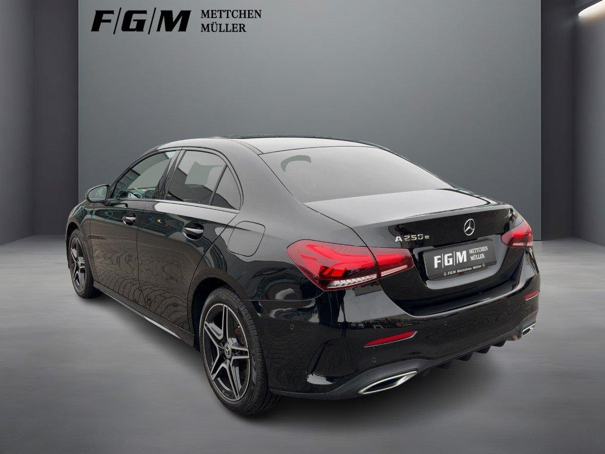 Mercedes-Benz A 250 e AMG Line CarPlay|Night|Sitzhz|Distronic