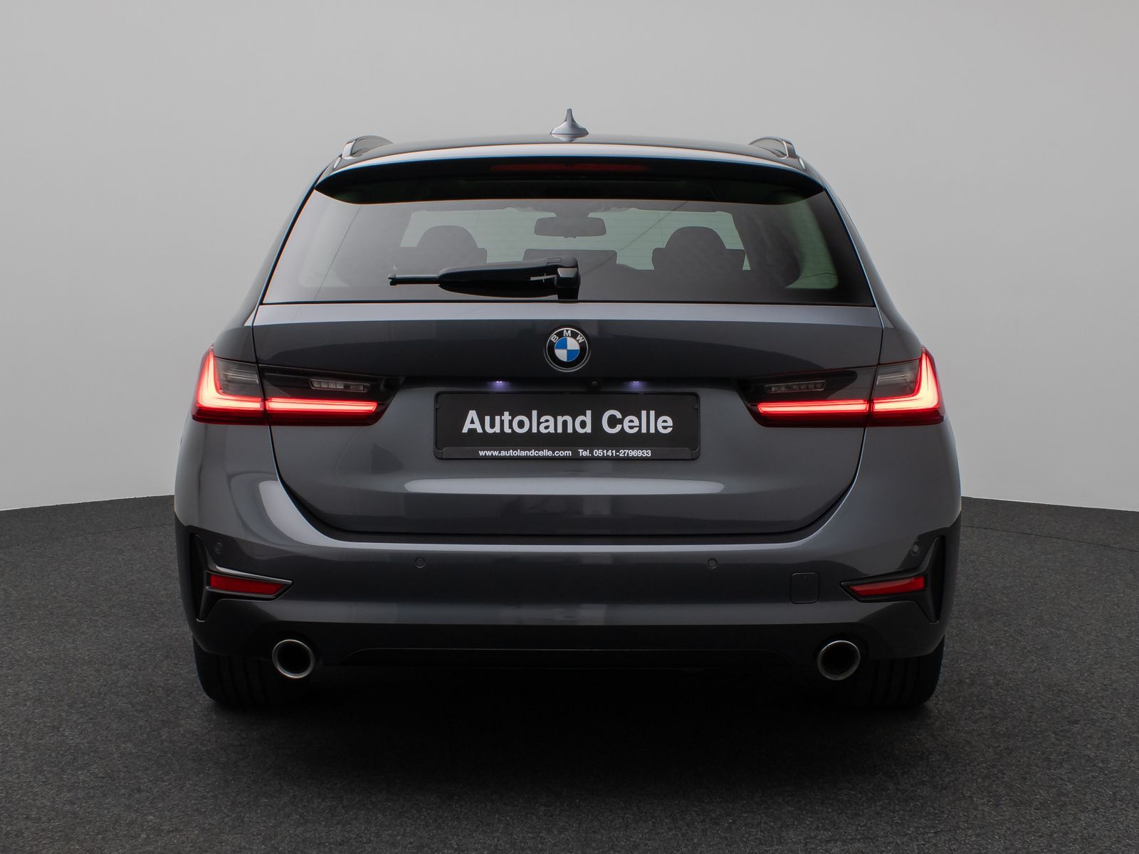 Fahrzeugabbildung BMW 330i xD SportLine Panorama Kamera Laser DAB HiFi