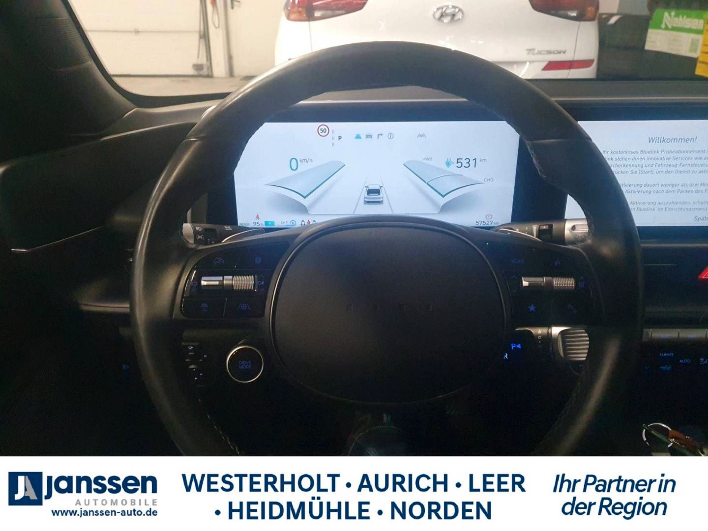 Fahrzeugabbildung Hyundai IONIQ 6 Heckantrieb DYNAMIQ-Paket inkl. Glasschi