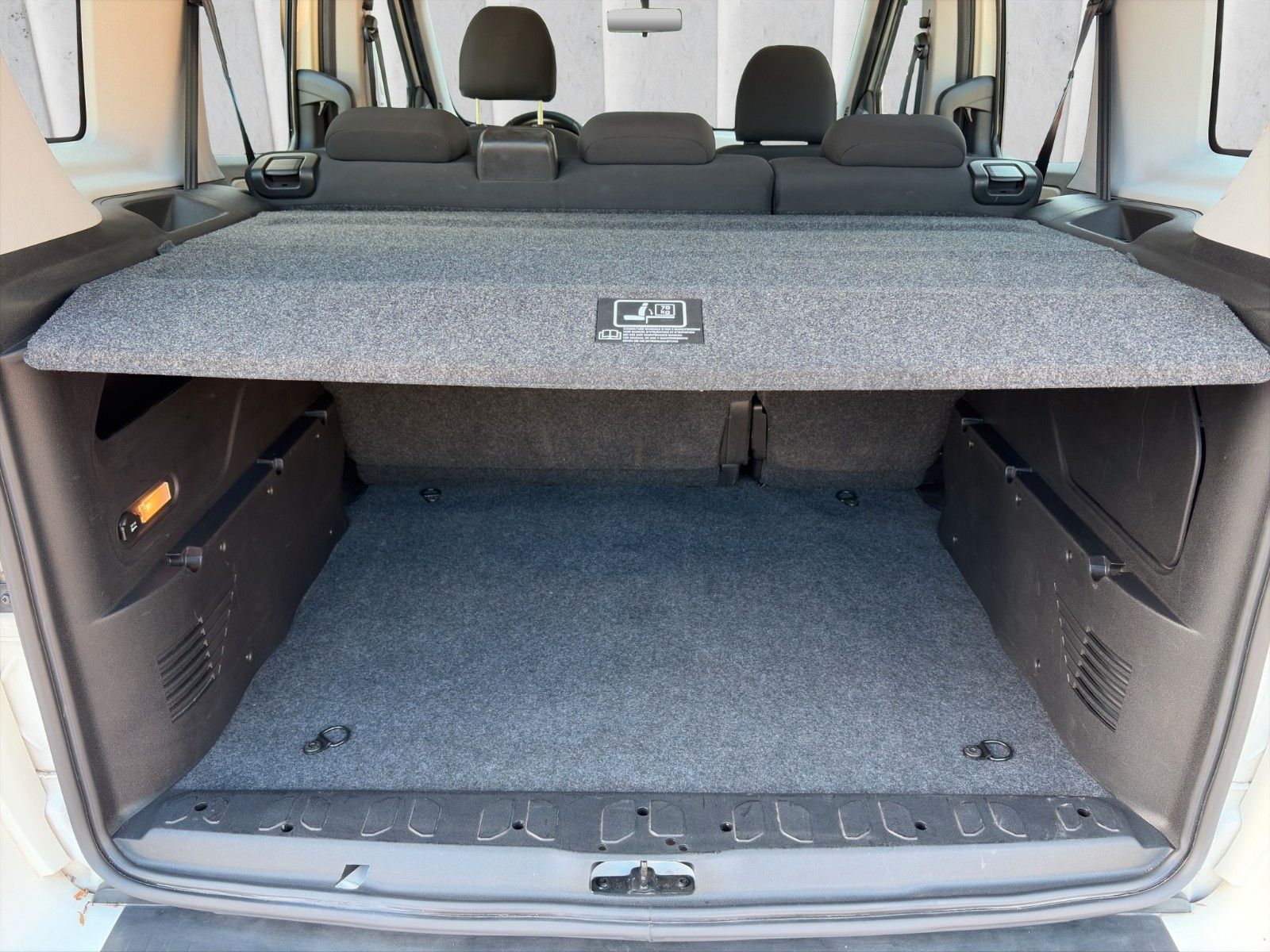 Fahrzeugabbildung Opel Combo Colorado*PDC*SHZ*2xSchiebetür*AHK*1. Hand*