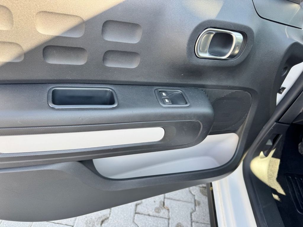 Citroen C3 2023 г. Белый, пробег 15290 км