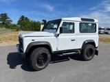 Land Rover Defender 90 Top Zustand Scheckheft 1. Vorbesitze - Land Rover Defender in Bielefeld