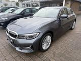 BMW 330 e Limousine Luxury Line 1.Hand - BMW 330 in Bielefeld