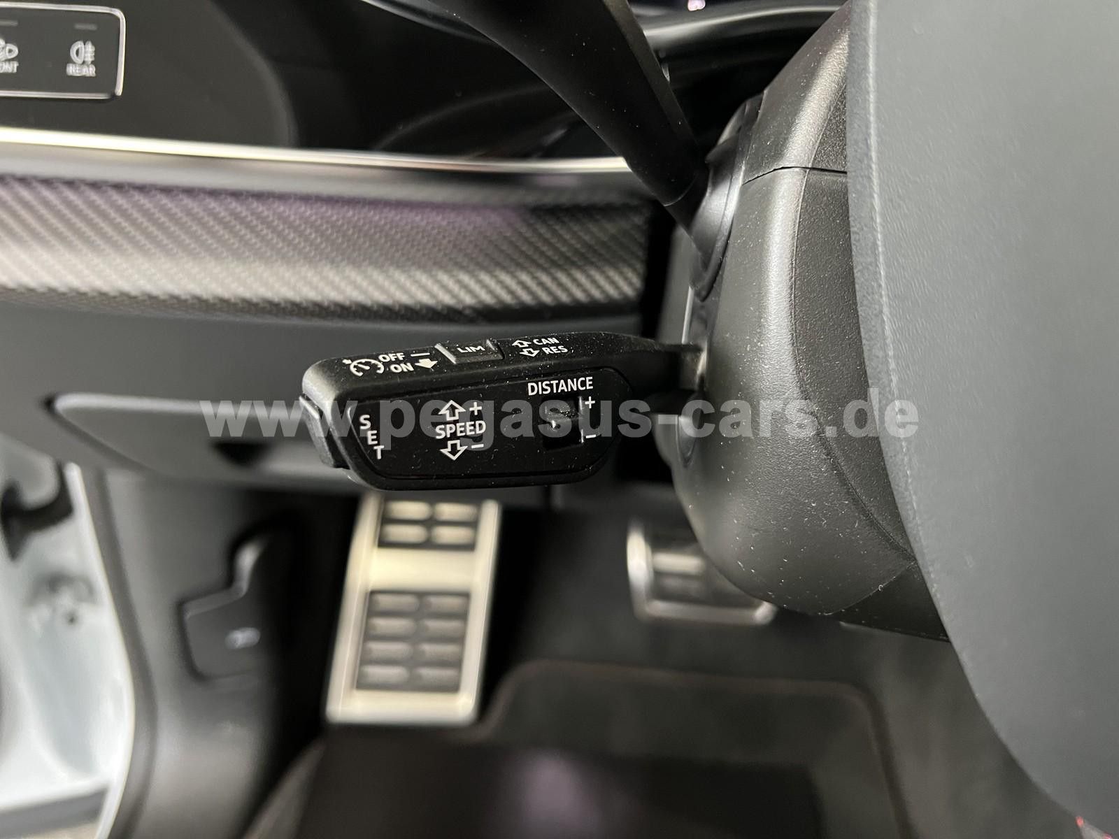 AUDI RSQ8 - 25