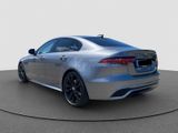 Jaguar D180 R-Dynamic SE PANO HuD MERIDIAN ELEKTR... - Jaguar XE: R Dynamic Se