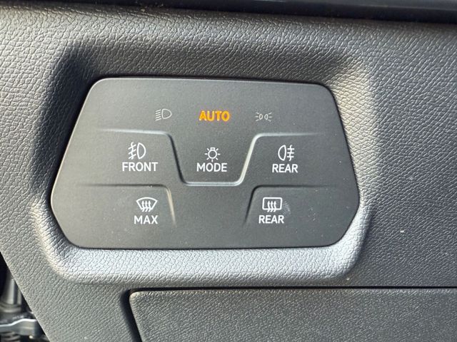 Leon VZ 2.0 TSI DSG Navi Sound ACC Pano PLA