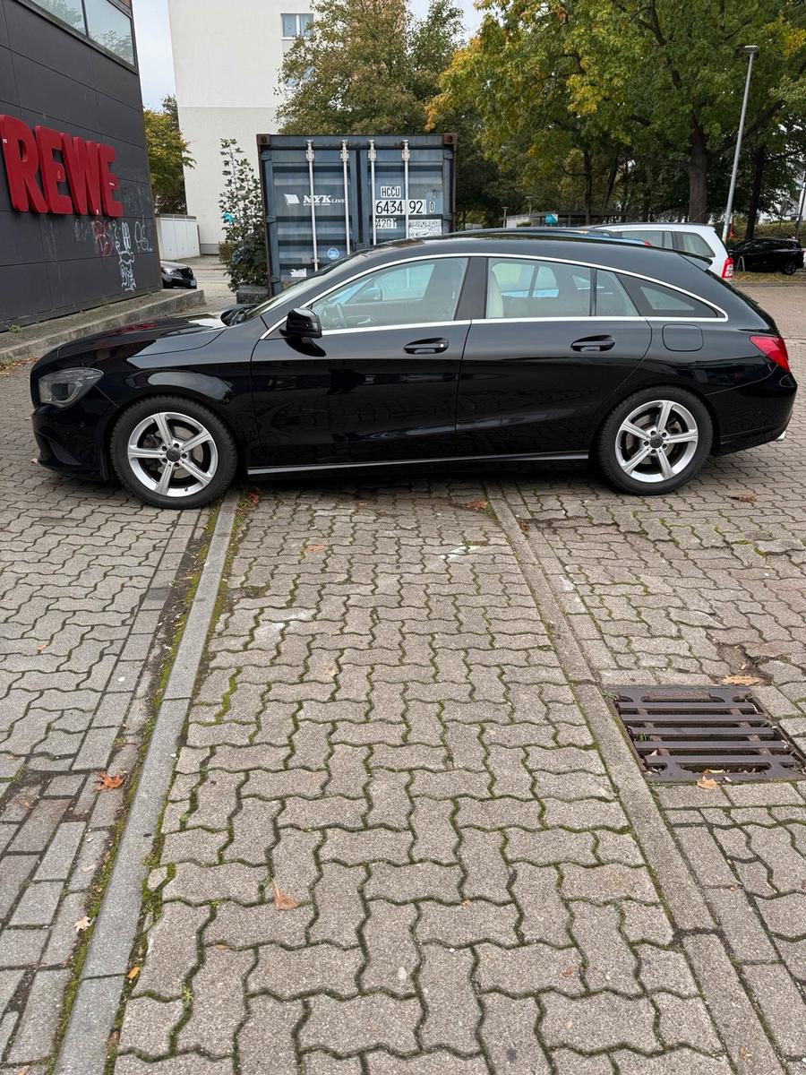 Mercedes-Benz CLA 200 Shooting Brake