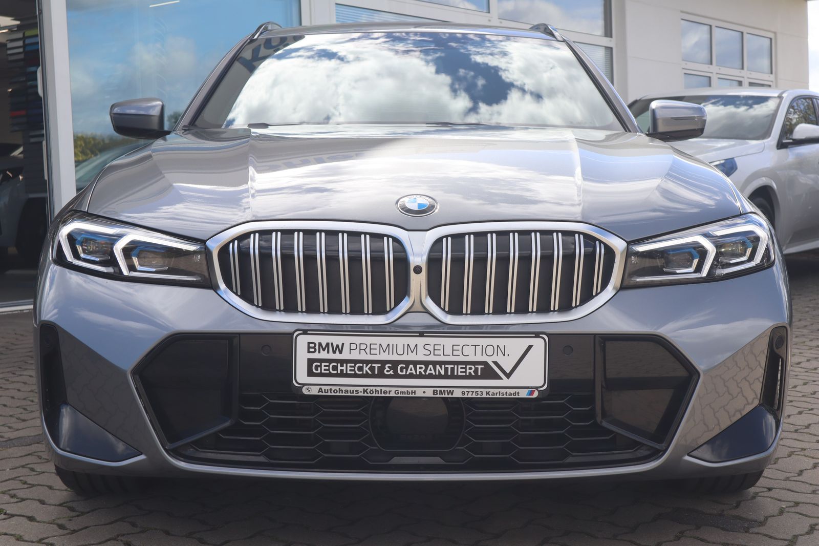 BMW 320d xDrive Touring M Sport HiFi ACC Shz 360° foto 2