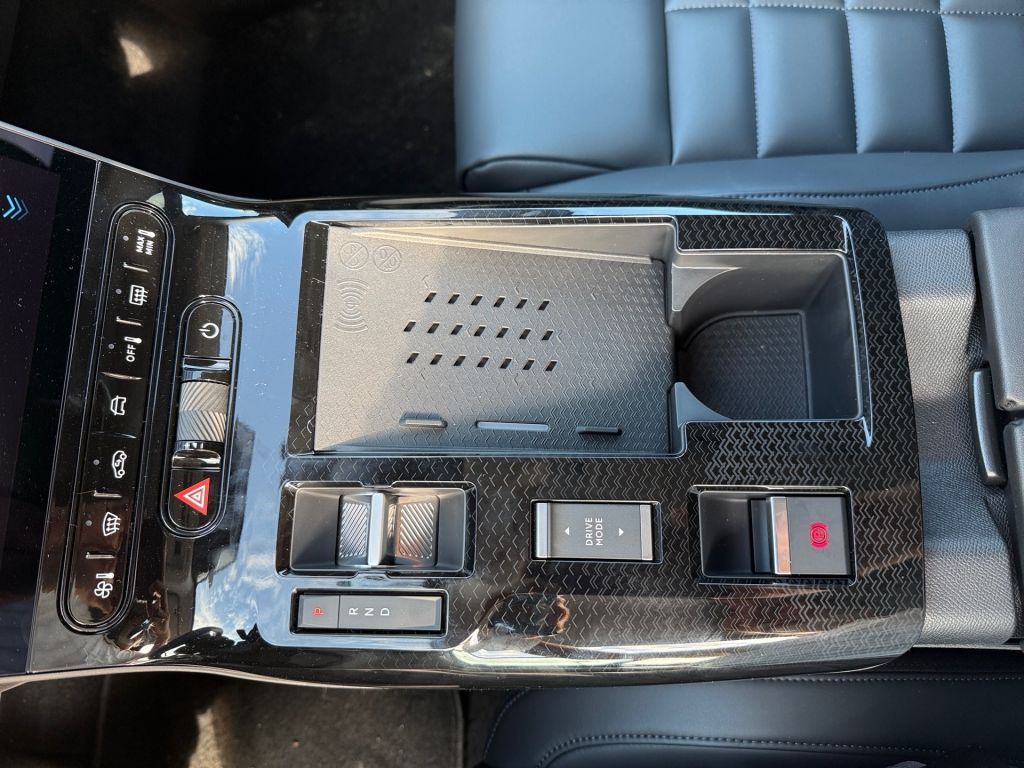 Fahrzeugabbildung Citroën e-C5 Aircross 210 Komfort-Range MAX *Schiebedach