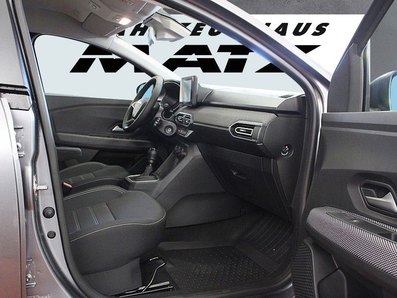 Fahrzeugabbildung Dacia Logan III TCe 90 Expression*Media Nav*PDC*
