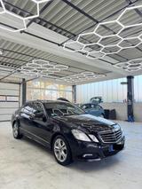 Mercedes-Benz Mercedes Benz E 500 - gebrauchte Mercedes-Benz E 500 aus dem Jahr 2010