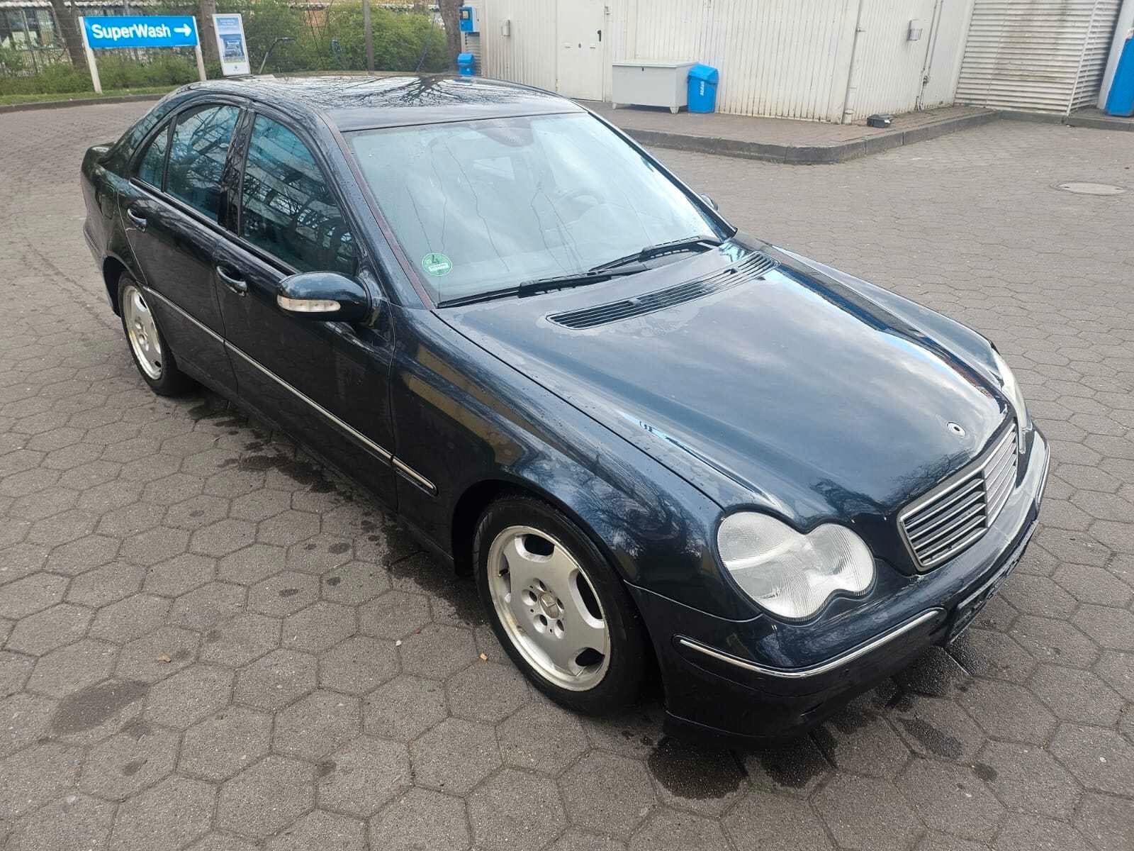 Mercedes-Benz C 220