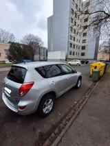 Toyota RAV 4 2.0-l-VVT-i 4x4 - - Toyota RAV 4 in Bonn