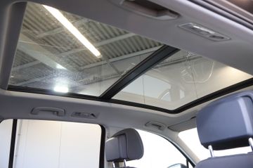 Volkswagen Tiguan R-LINE 2.0 TDI 4M AID+ACC+SIDE+PANO+AHK