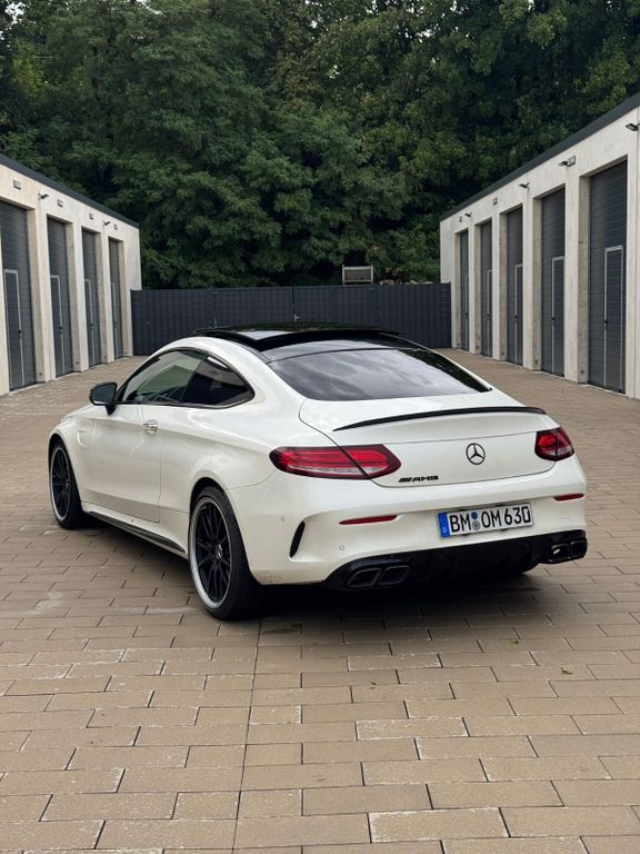 Image of Mercedes-Benz C 63 AMG