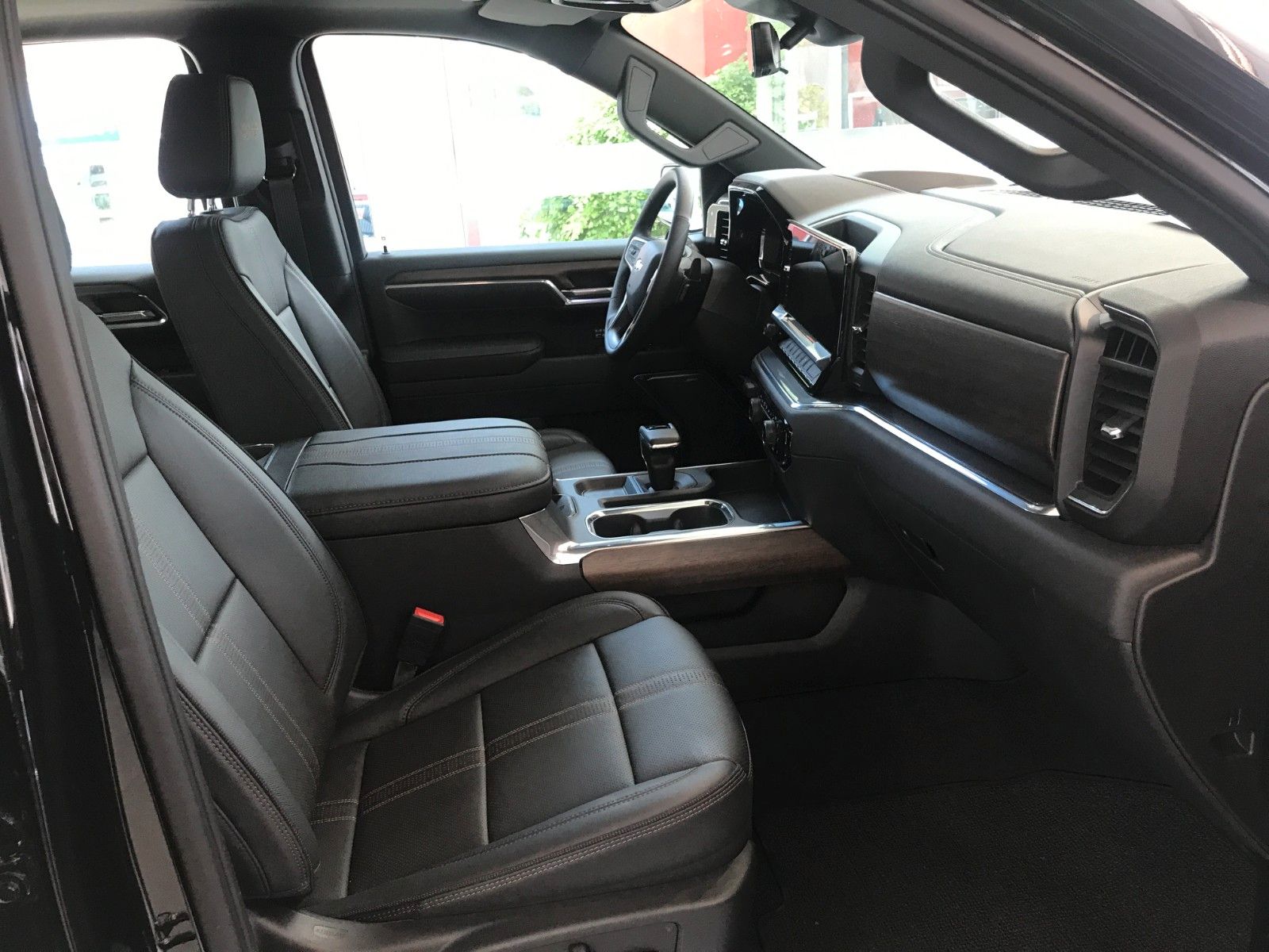 Fahrzeugabbildung Chevrolet Silverado 6.2 V8 High Country*Z71 *KlappeLPG