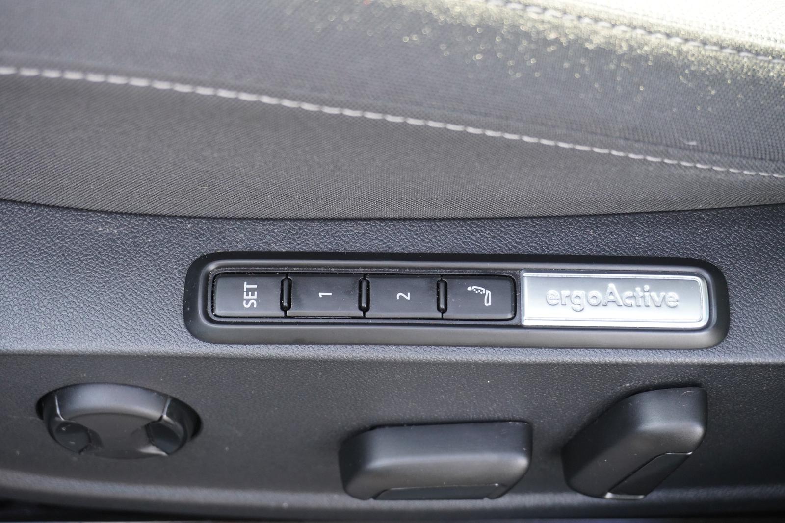 Volkswagen Golf VIII Variant 2.0 TDI LED Navi ACC DAB PDC, миниатюра 10