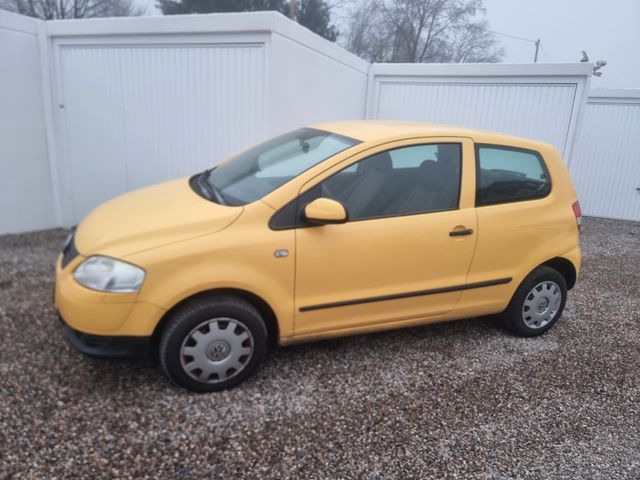 Volkswagen Fox Basis Benziner 6,2/100km nur 145tkm