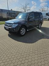 Mitsubishi Pajero V80 Automatik AHK Allrad gepflegt - gebrauchte Mitsubishi Pajero aus dem Jahr 2007