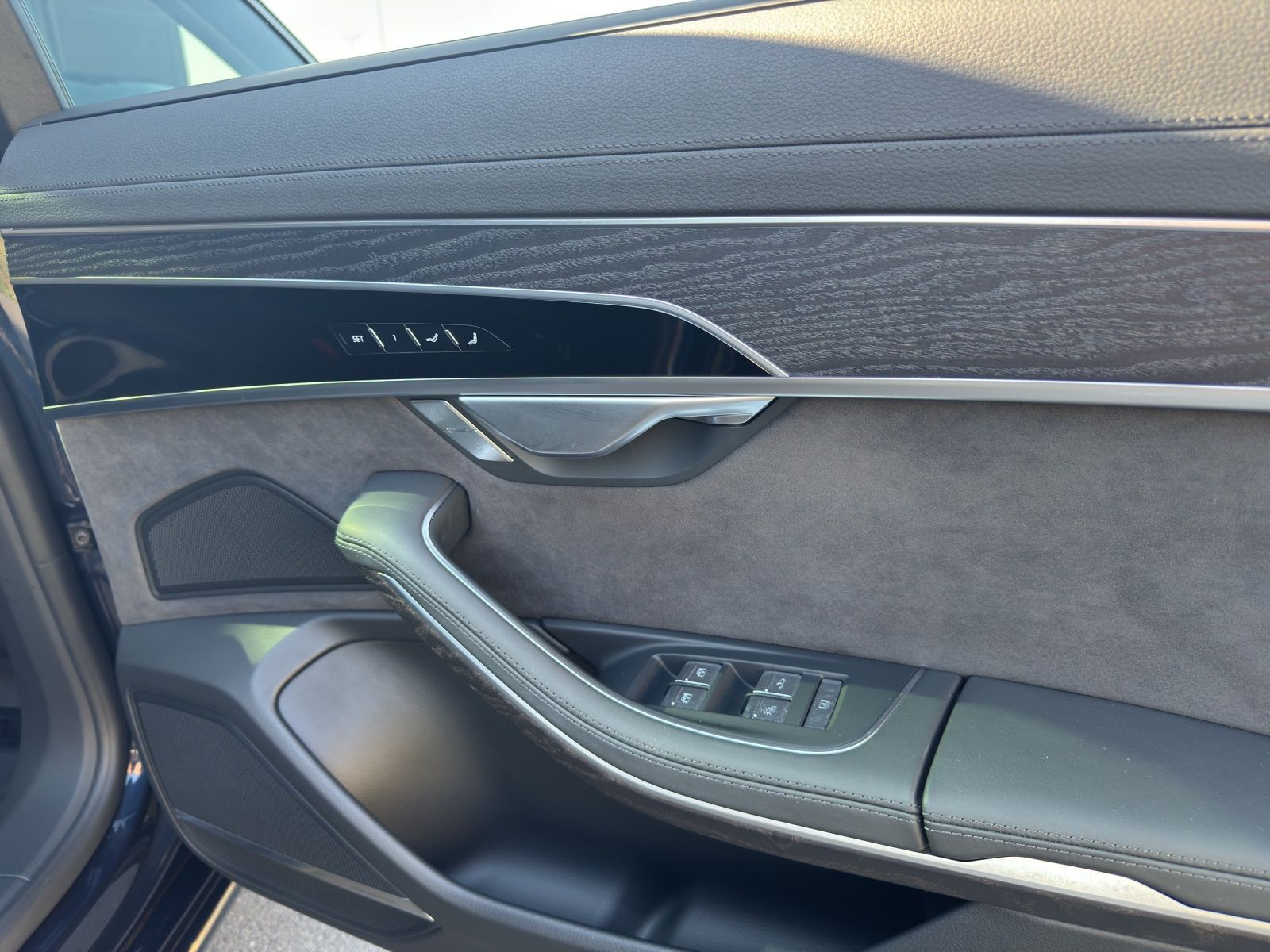 Audi A8 - Bild 19