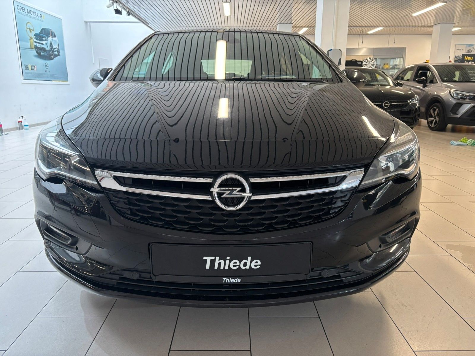 Fahrzeugabbildung Opel Astra K 1.4T 120-JAHRE KAMERA/SHZ/LHZ/ALU/ALLWET