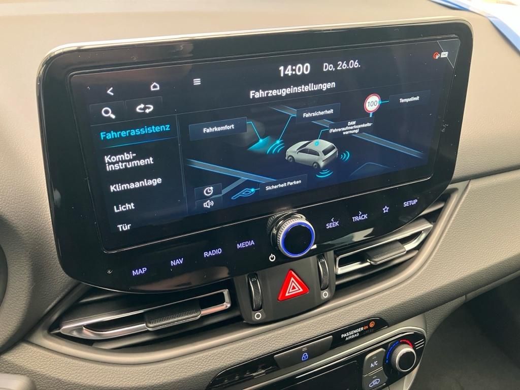 Fahrzeugabbildung Hyundai i30 5-Türer 1.0 T-GDI 7-DCT Advantage 2xKlima