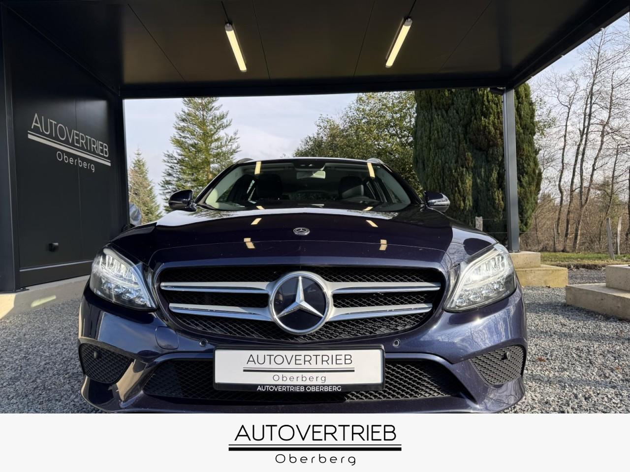 Mercedes-Benz C-220d T AUTOMAT LED NAVI LEDER KAMERA SHZ TEMPO