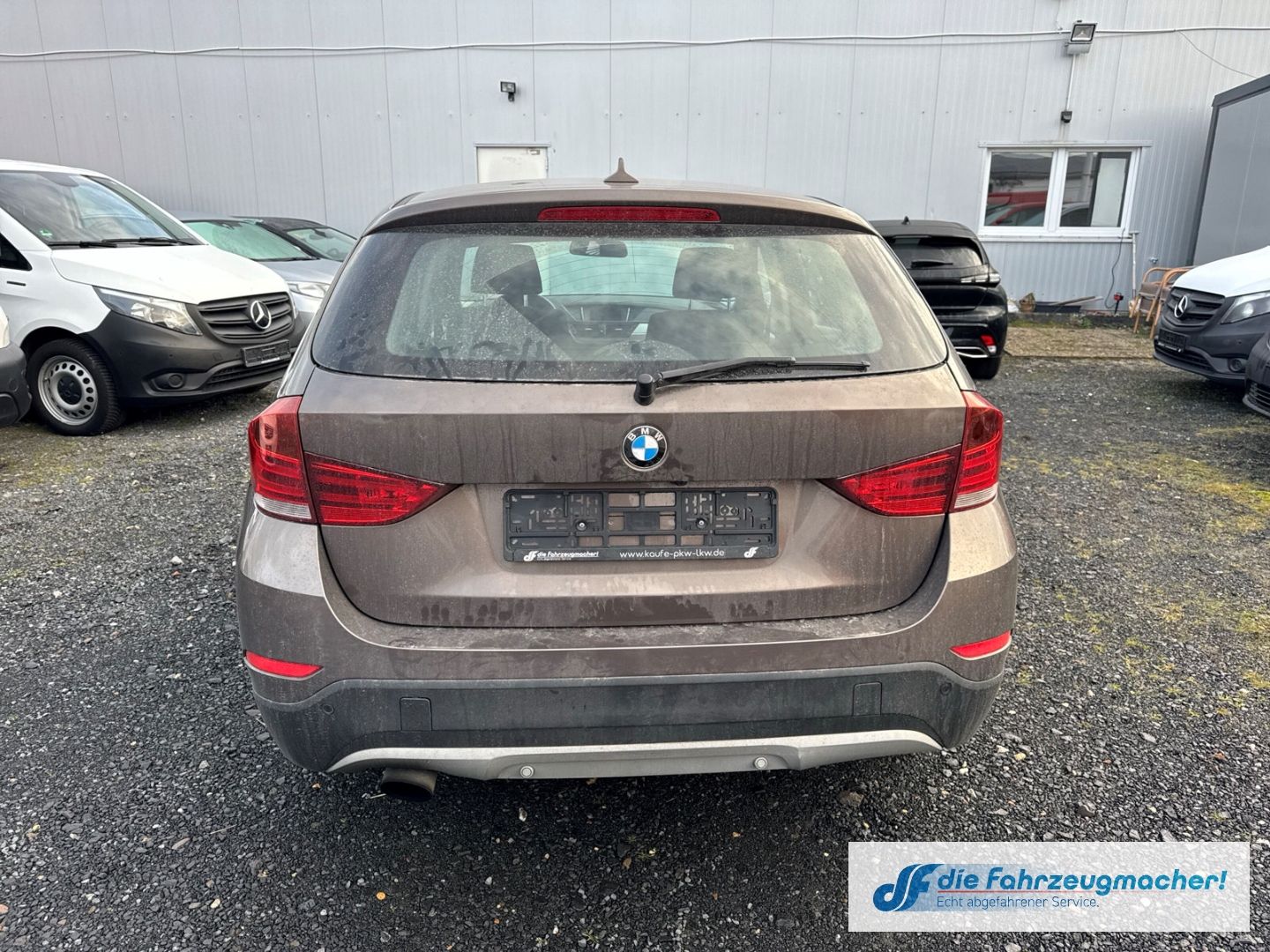 Fahrzeugabbildung BMW X1 18i sDrive Navi Klimaautom *MOTORSCHADEN