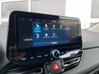 Hyundai i30 Kombi 1.6 T-GDI DCT Edition LED KAM 5JGAR bei Autohaus Landmann & Maier OHG