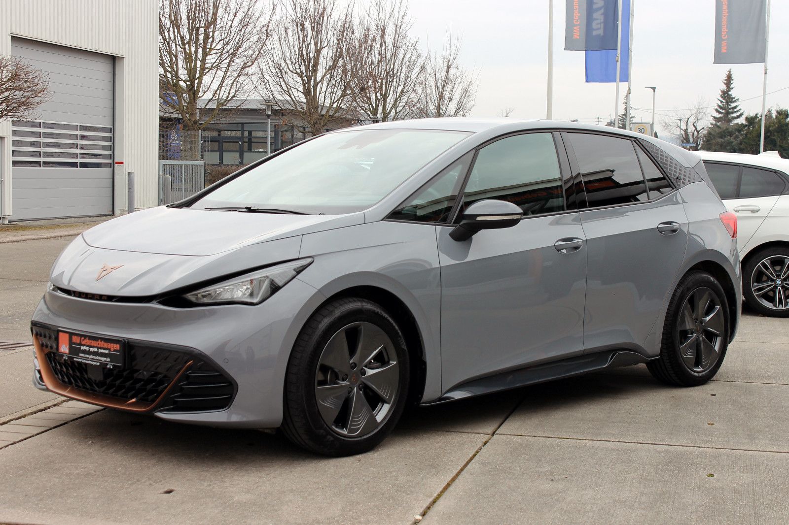 Fahrzeugabbildung CUPRA Born 150kW/58kWh LED SHZ KAM HUD ACC CarPlay PDC