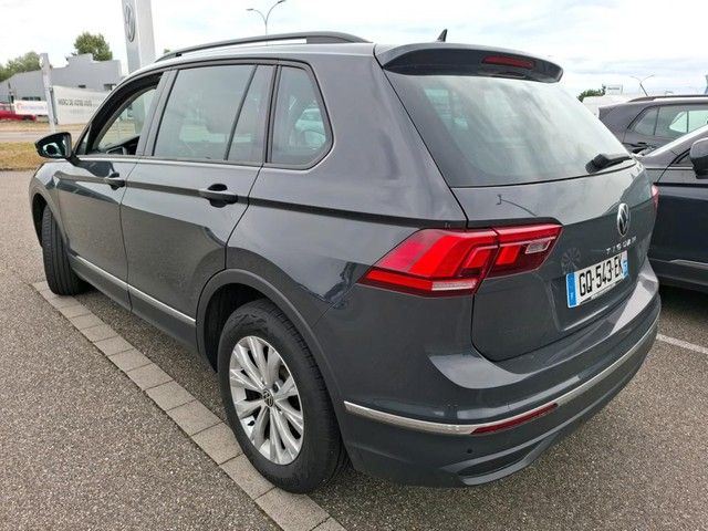 Fahrzeugabbildung Volkswagen Tiguan Life 2.0TDI DSG Navi LED ACC elekHeck
