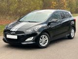 Hyundai i30 1.6 GDI Trend *Sitzhzg*Allwetter*AHK*PDC* - Hyundai i30 aus 2013
