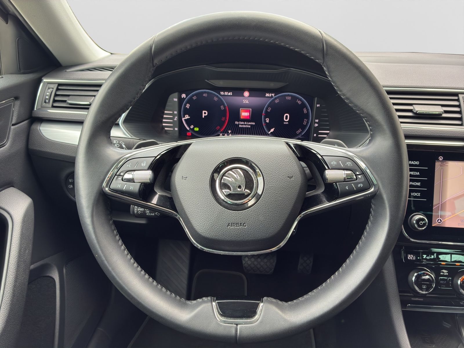Superb Combi 1.5 TSI Ambition *LED*NAVI*KESSY*