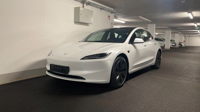 Tesla Model 3 Hinterradantrieb RWD