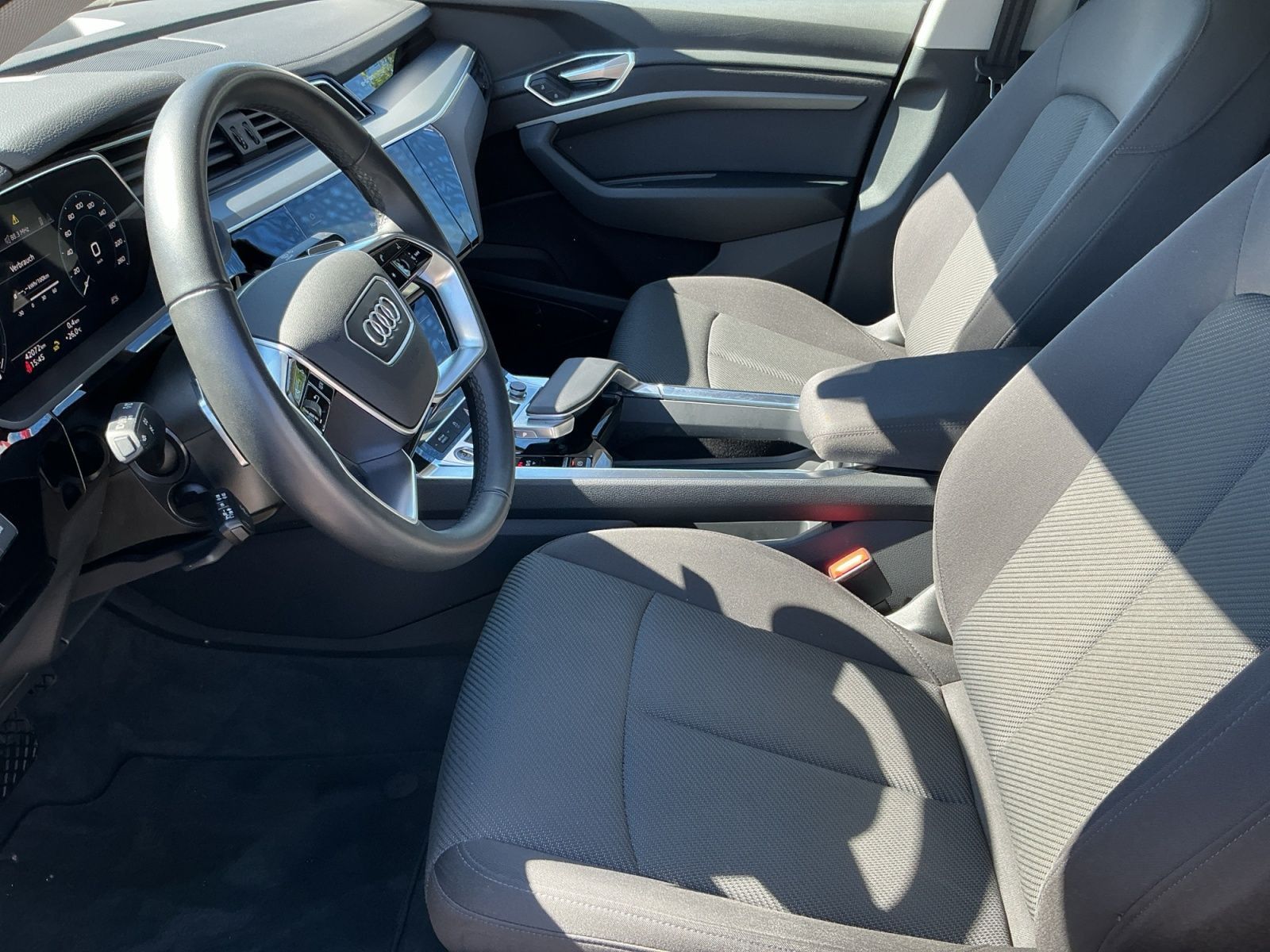 Audi e-tron - Bild 12