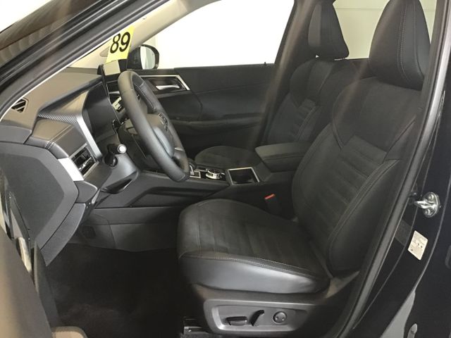 Fahrzeugabbildung Mitsubishi Plug-in Hybrid Outlander Intro Edition Navi/360°