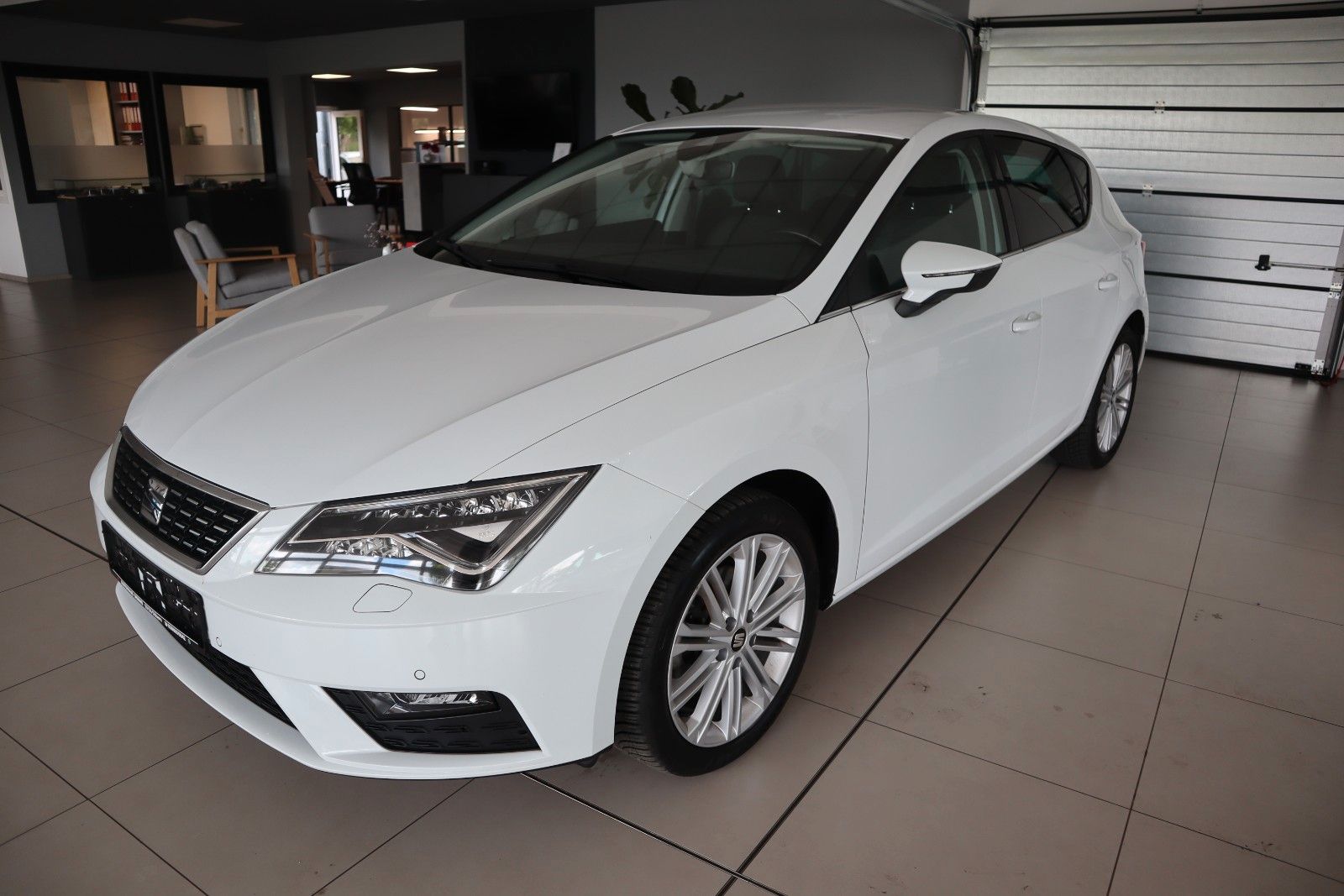 SEAT Leon Xcellence/NAVI/LED/SHZ/PDC