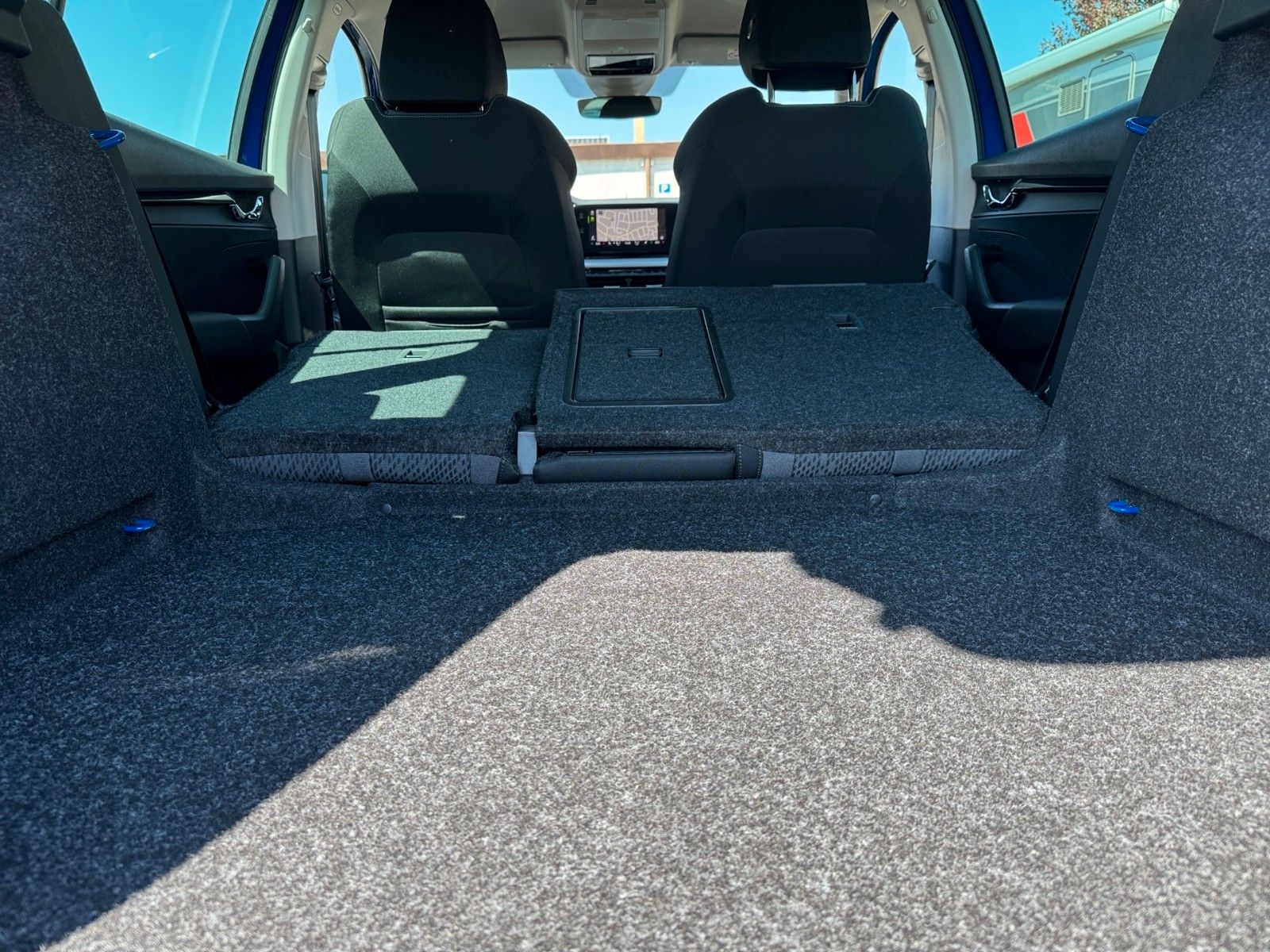 Fahrzeugabbildung SKODA Octavia Combi Ambition 1.0 eTSI