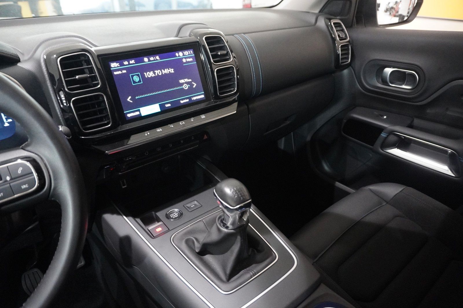 Fahrzeugabbildung Citroën C5 Aircross 1.2T FEEL PACK NAVI/LED/KAMERA/VIRT.