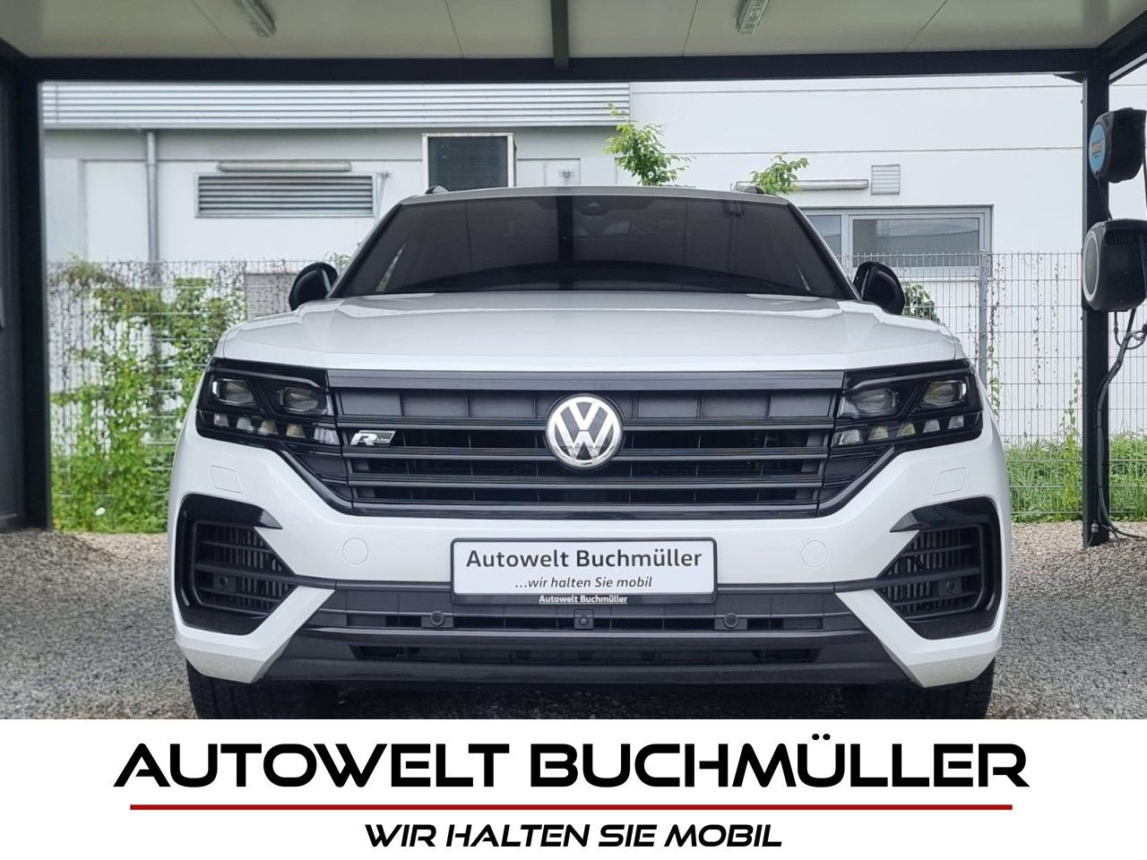 Gebrauchtwagen Volkswagen Touareg Touareg 4.0 TDI,2xR-LINE,PANO,STANDH,AHK,HUD,360 in Nersingen