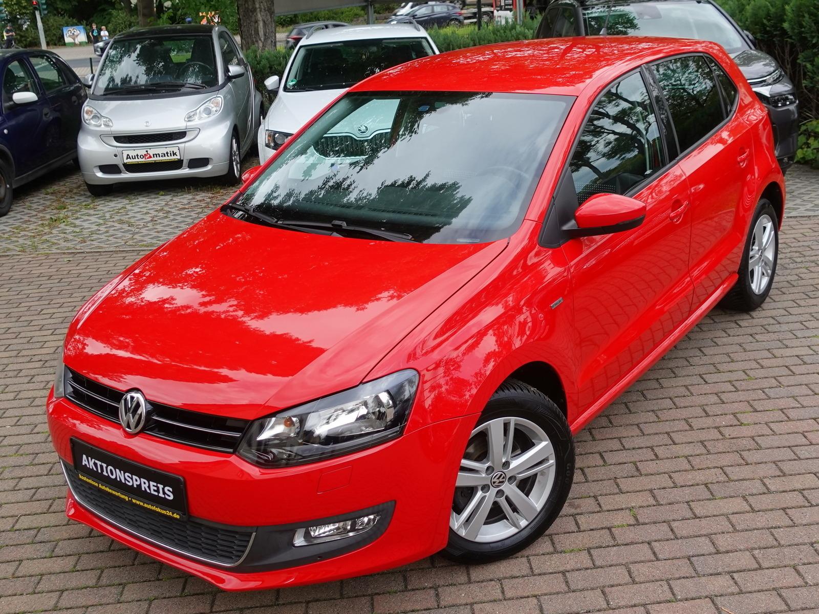 Volkswagen Polo 1.2 90 PS Life 5-Türer Klimaaut SHZ PDC Alu