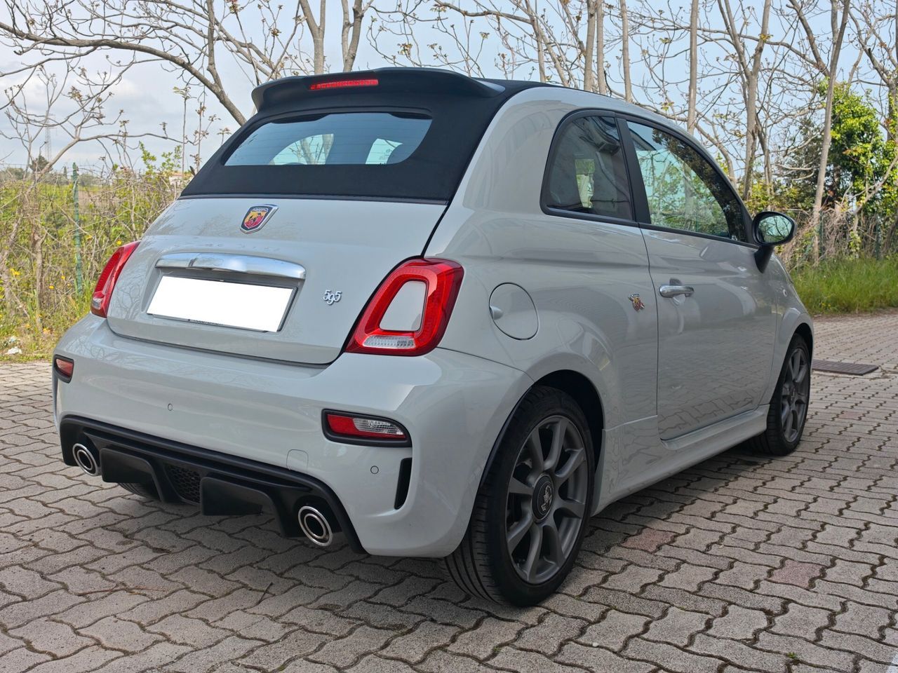 Abarth 595 C 1.4 Turbo T-Jet 165 CV Turismo imagem 3