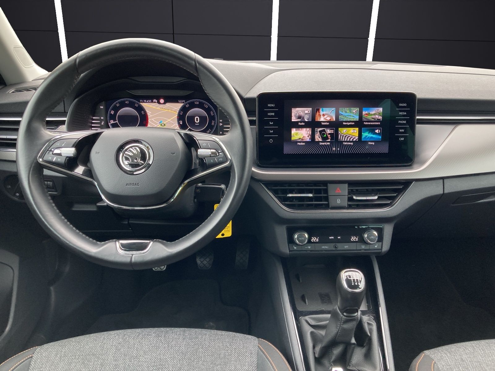 Fahrzeugabbildung SKODA Kamiq TSI Clever LED AHK Navi GRA RFK SH